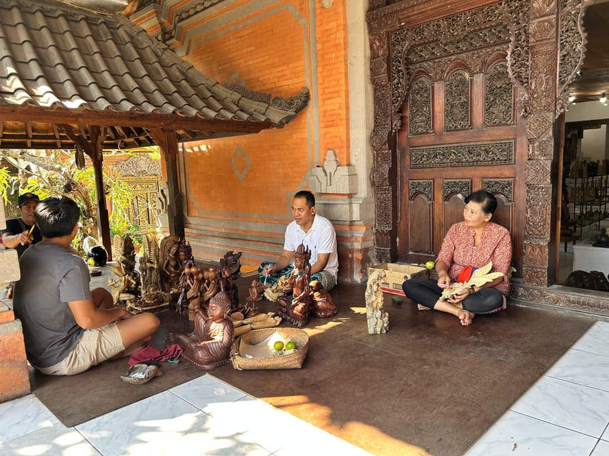 Bali: HIGHLIGHTS OF BALINESE ART TOUR - Mas Village near Ubud: wood carving and a longer workshop