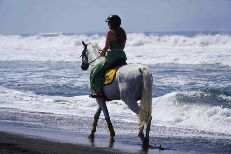 Bali: Horse Riding Beach Experience with Optional Transport - From tropical gardens to the beach
