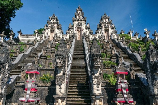 Bali Instagram: Gate of Heaven Tour - Tirta Gangga brings water, stone, and royal design