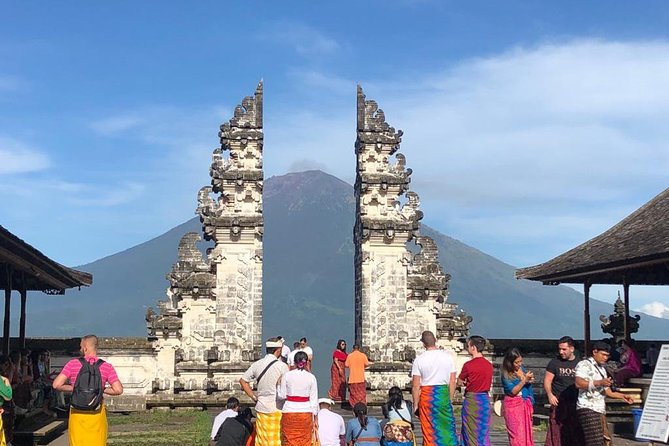 Bali Instagram Tour - Lempuyang Bali Gate of Heaven - Who should choose each package?