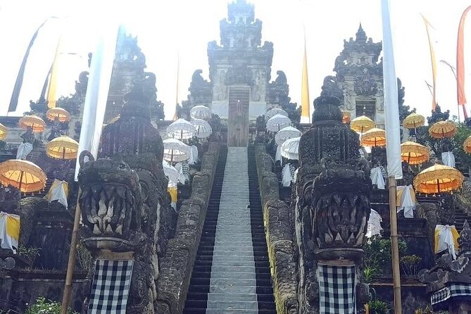 Bali Instagram Tour: The Most Scenic Spots - Pickup, group size, and physical demands