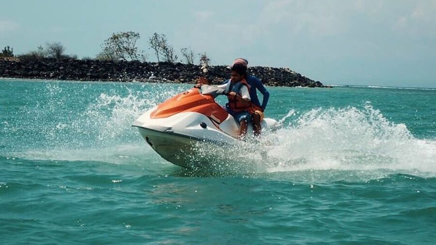 Bali: Jet Ski Ride at Nusa Dua Beach - Equipment, changing facilities, and what the price covers