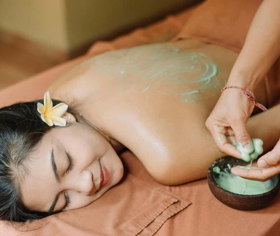 Bali: Jimbaran Bay Romantic Spa and Seafood Sunset Dinner - Why the private car makes the evening easier