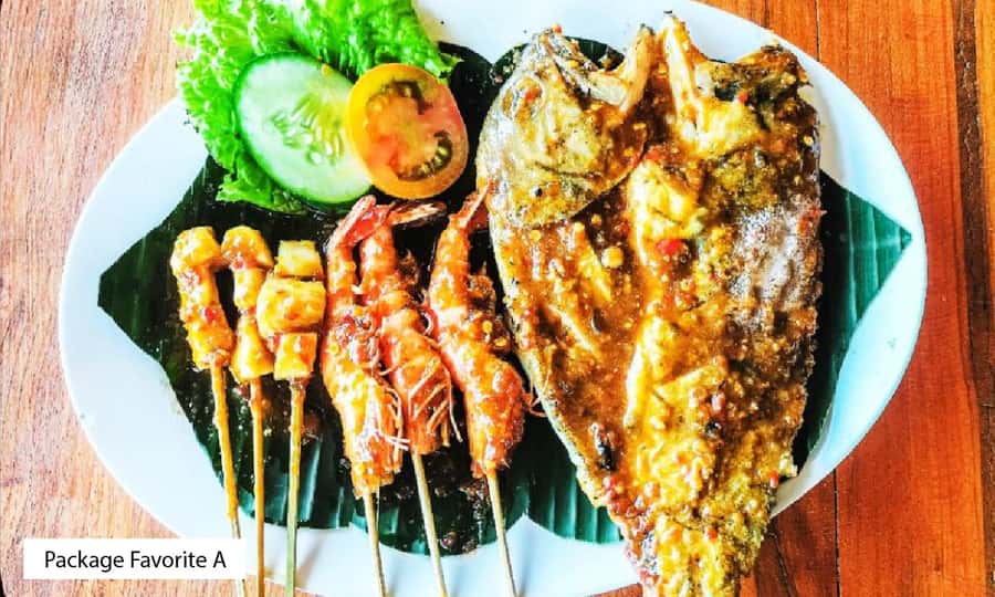 Bali: Jimbaran New Dewata Cafe Seafood Meal with Drinks - What the meal is like at the beach