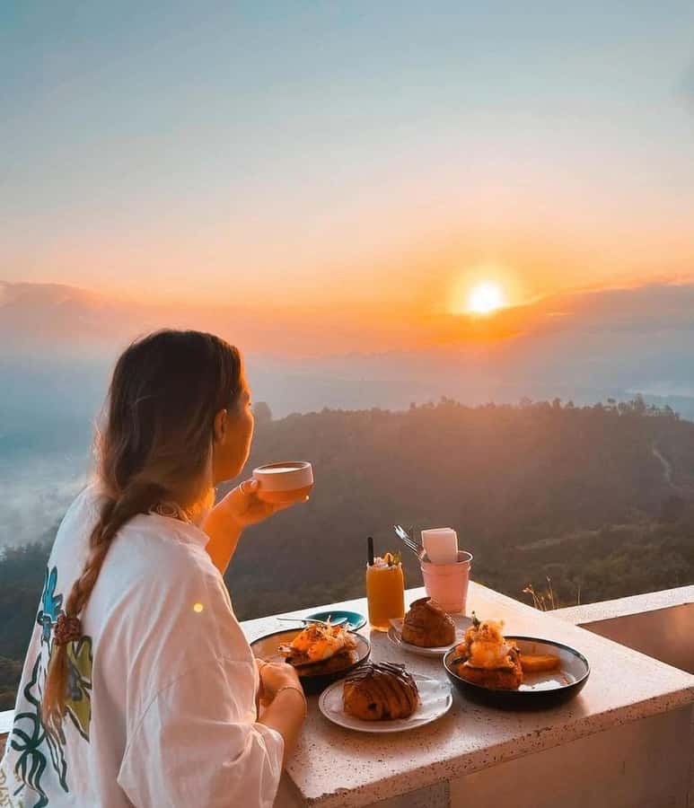 Bali: Kintamani Cafe, Waterfall, Temple and Cretya Ubud Tour - Tampaksiring coffee and herbal tea plantation