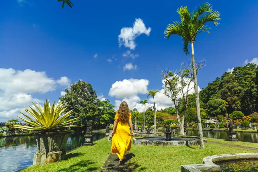 Bali: Lempuyang Quick Access, Waterfall, Water Palace & More - Tirta Gangga offers a slower hour
