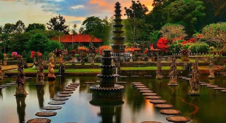 Bali: Lempuyang Temple, Tirta Gangga, and Goa Lawah Tour - Why this eastern Bali day works well
