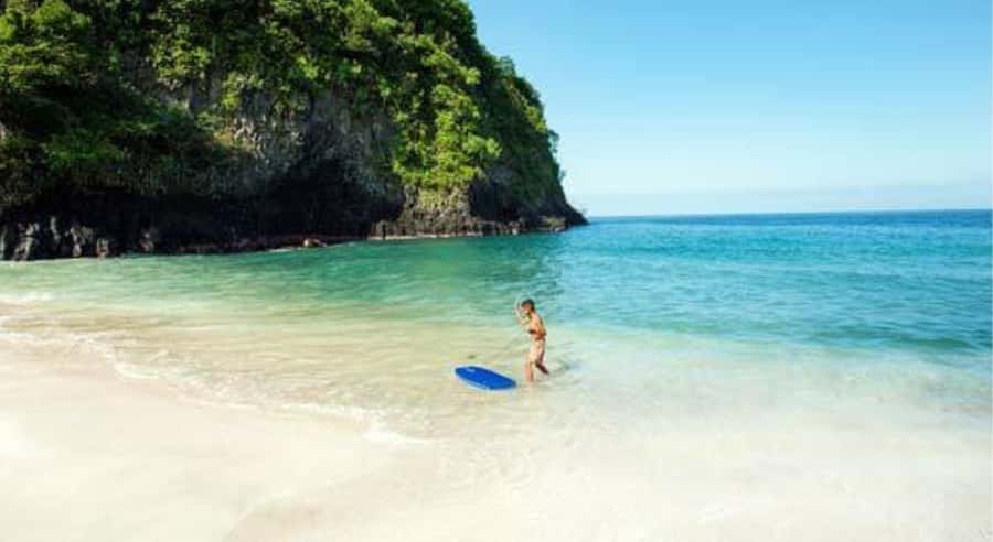 Bali: Lempuyang Temple, Tirta Gangga, and Goa Lawah Tour - What the private car changes