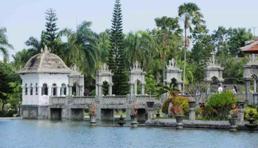 Bali: Lempuyang Temple, Tirta Gangga, Taman Ujung & Beach - Should you book it?
