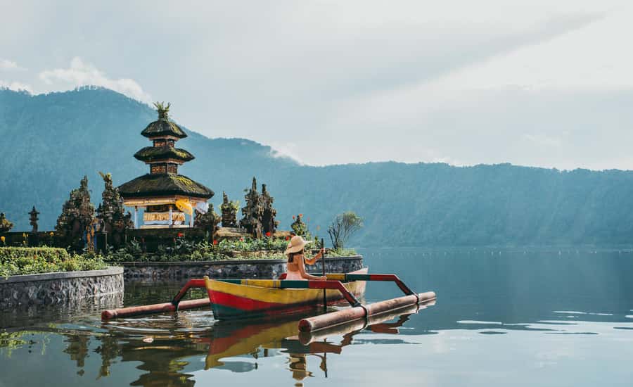 Bali: Lovina Beach and Bedugul Mountain Private Tour - Candi Kuning market and the smell of the highlands