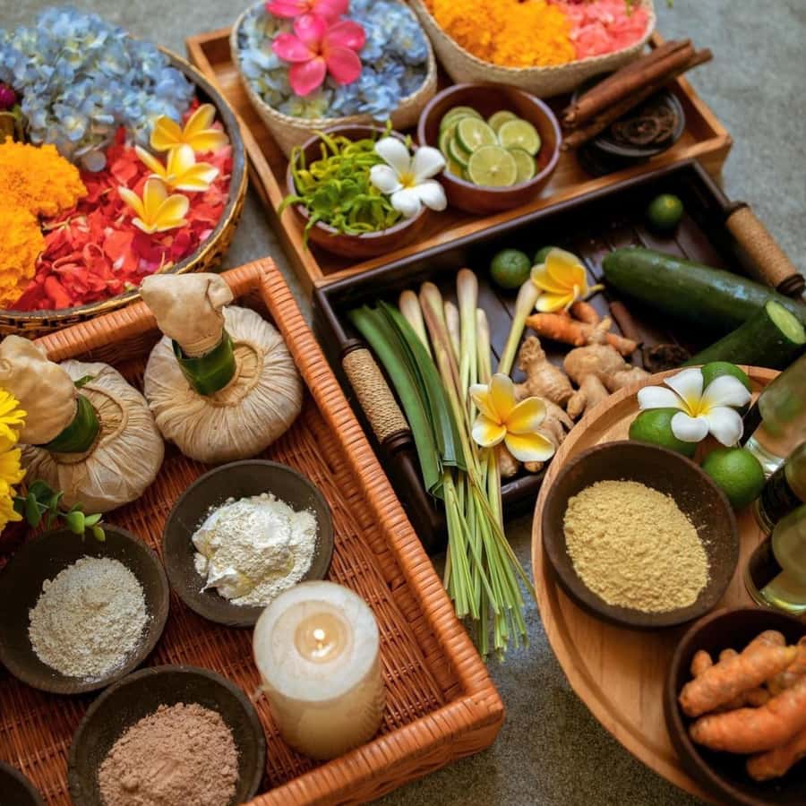 Bali: Luxury Spa Balinese Massage scrub Flower bath 2 Hour - The opening foot bath and welcome