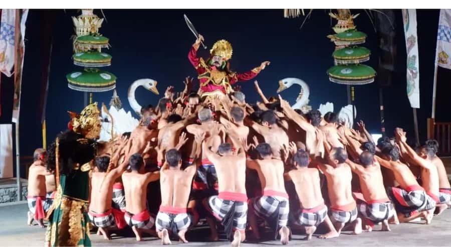 Bali: Melasti Beach, GWK Cultural park, Kecak, Turtle Island - The Kecak performance closes the day