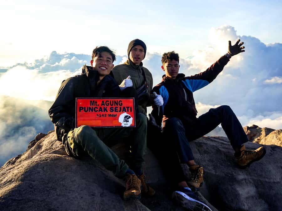 Bali/Mount Agung: Sunrise Trekking Adventure With Transfers - What the night schedule feels like