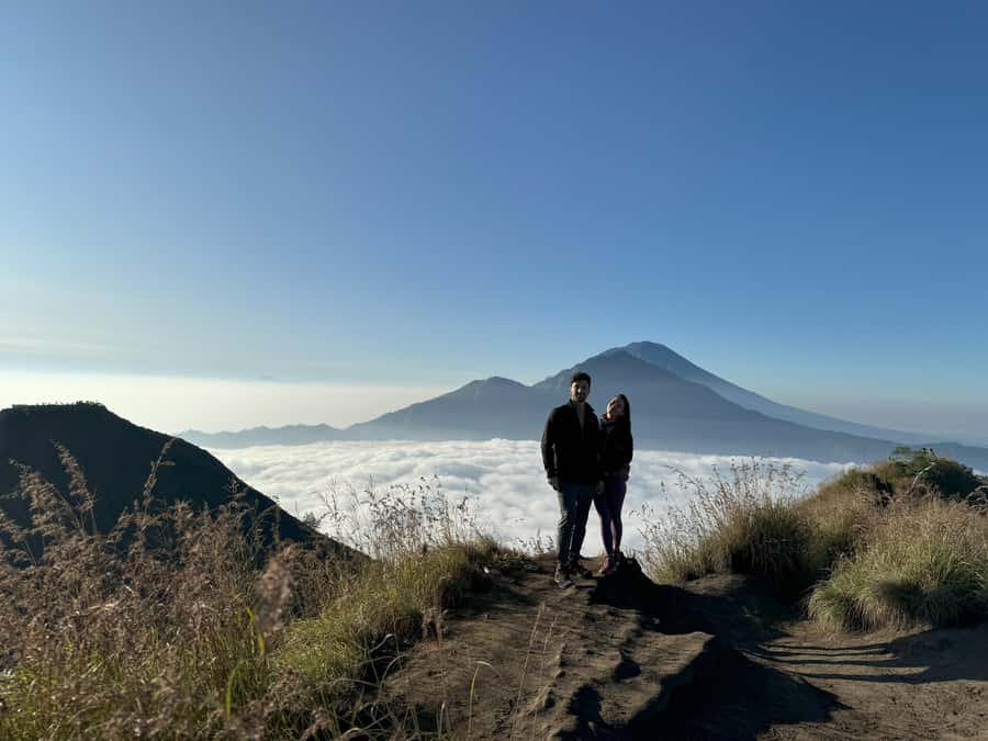 Bali: Mount Batur Guided Sunrise Trek with Breakfast - Climbing 3.5 kilometers in the dark