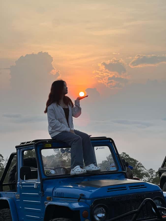 Bali: Mount batur jeep sunrise & natural hot springs - Breakfast with coffee, tea, or hot chocolate