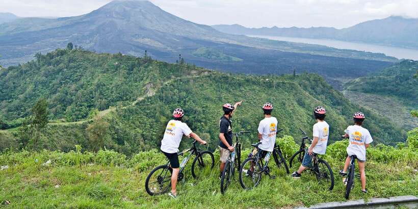 Bali: Mount Batur Mountain Biking Adventure with Lunch - Hindu temples and village roads