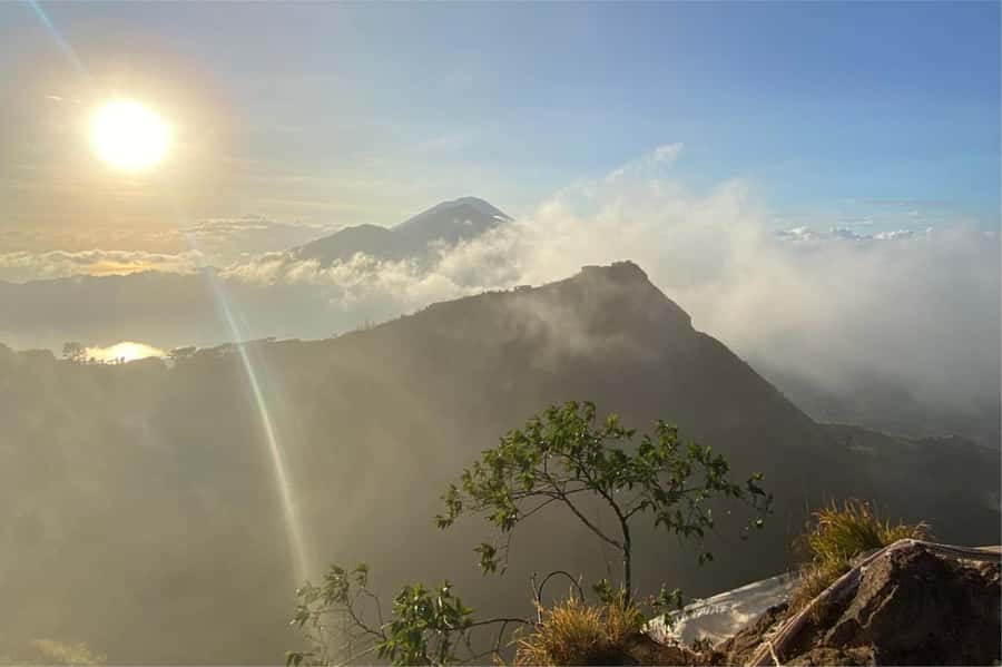 Bali: Mount Batur Sunrise Hike Including Transfer & All Cost - Descending on loose gravel