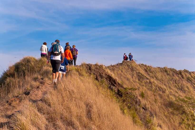 Bali: Mount Batur Sunrise Hike with Breakfast & Hot Spring - Hot springs for sore legs