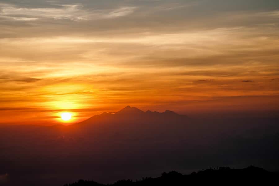 Bali: Mount Batur Sunrise Hike with Breakfast & Hot Spring - Transfers, meeting points, and the true cost