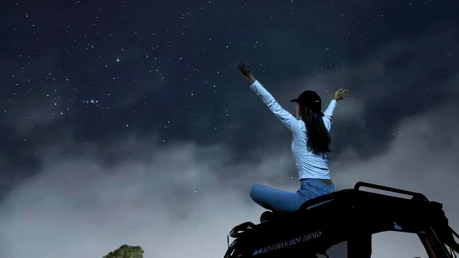 Bali: Mount Batur Sunrise Jeep Tour with Jungle Swing - Sunrise with breakfast at the mountain