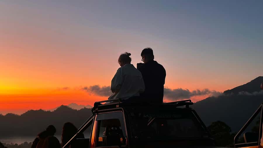Bali: Mount Batur Sunrise Jeep Tour with Jungle Swing - The early pickup and the practical timing