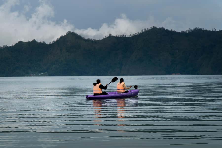 Bali: Mount Batur Sunrise Trek & Lake Batur Canoe Tour - The pre-dawn climb to Mount Batur