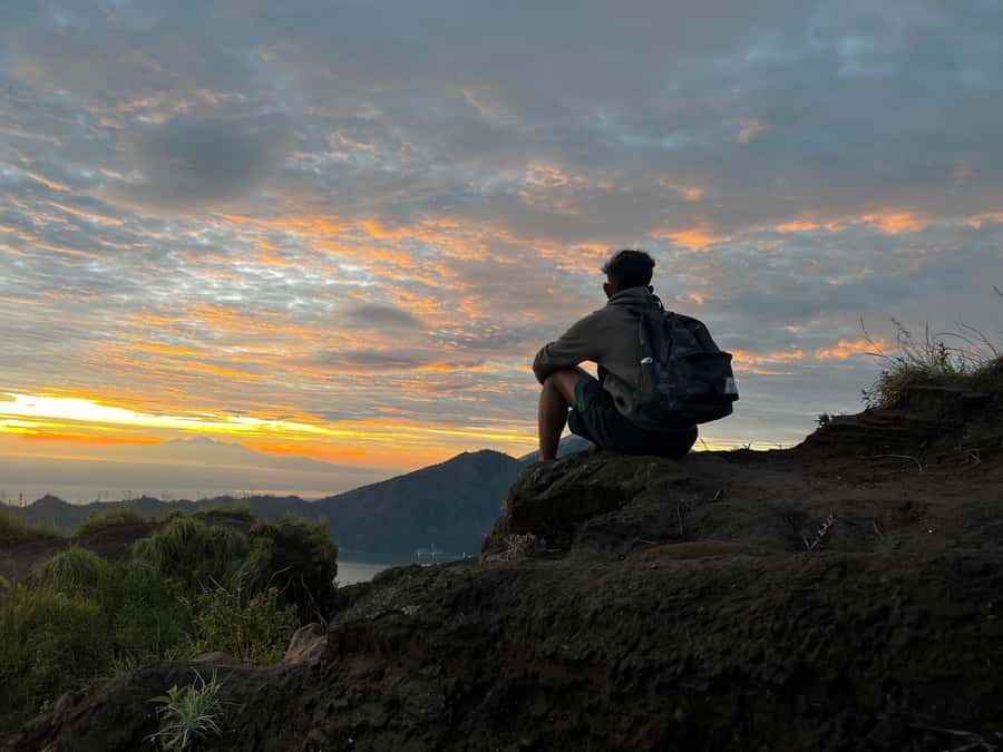 Bali: Mount Batur Sunrise Trek & Lake Batur Canoe Tour - What to bring and what to expect