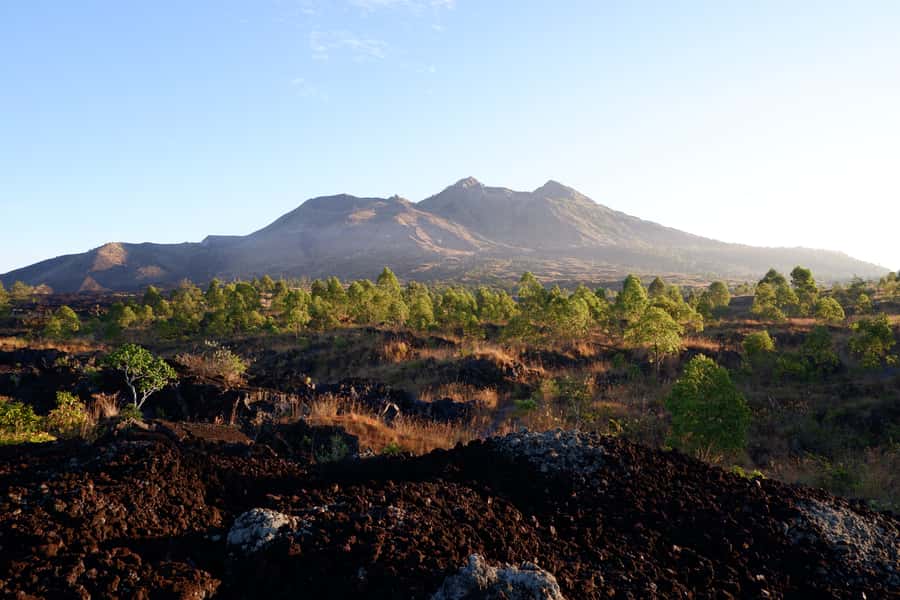 Bali: Mount Batur Sunrise Trek with A Female Guide - Why the Mt. Batur Lounge improves the day
