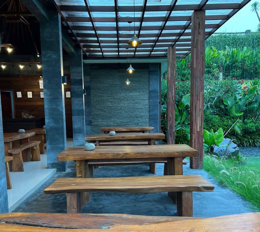 Bali: Mount Batur Sunset Trek with Picnic - Shower, hot drink, and the value of $28