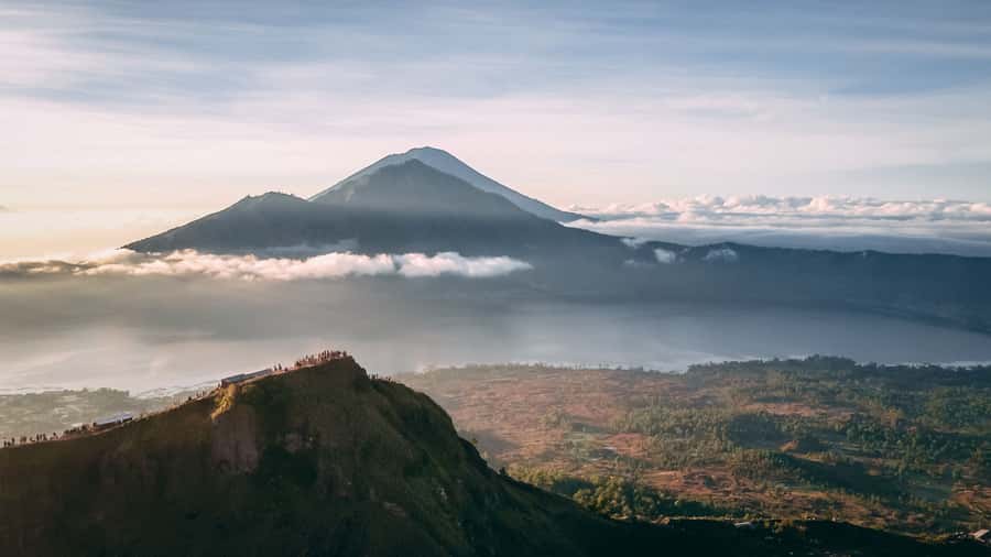 Bali: Mount Batur Sunset Trek with Picnic - Getting ready at the Mt. Batur Lounge
