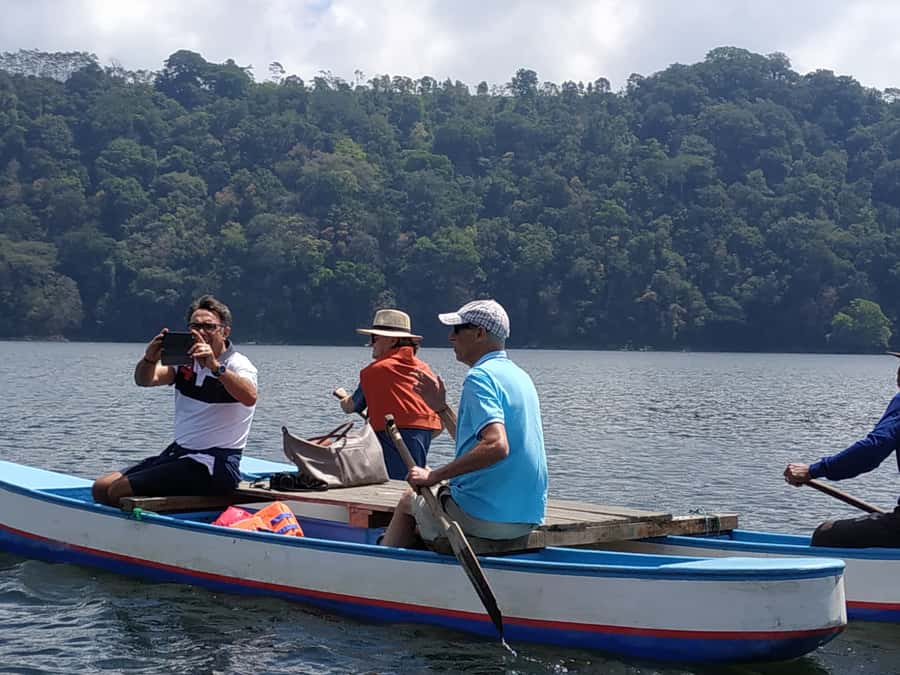 Bali: Munduk Waterfalls Trek, Twin Lakes and Temple Tour - Tea, coffee, and a useful pause at base camp