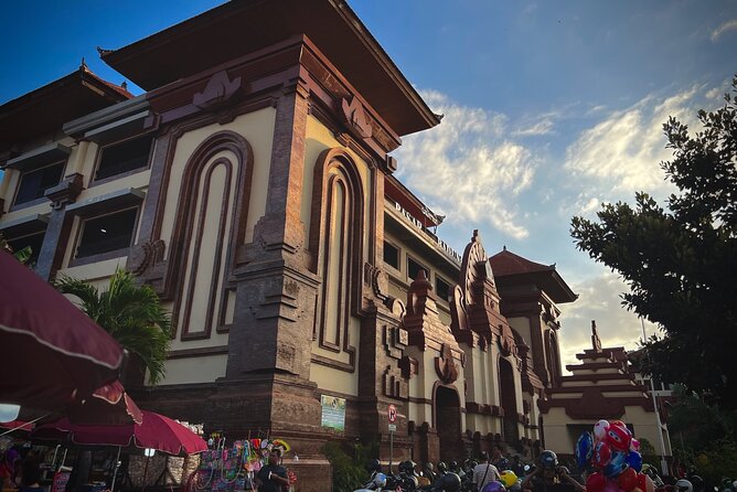 Bali Must-Try Food Tour (Denpasar) - The 4 pm start and the walking pace
