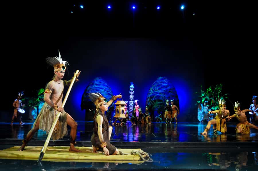 Bali Nusa Dua Theatre: Devdan Show Tickets - Why the acrobatics change the pace
