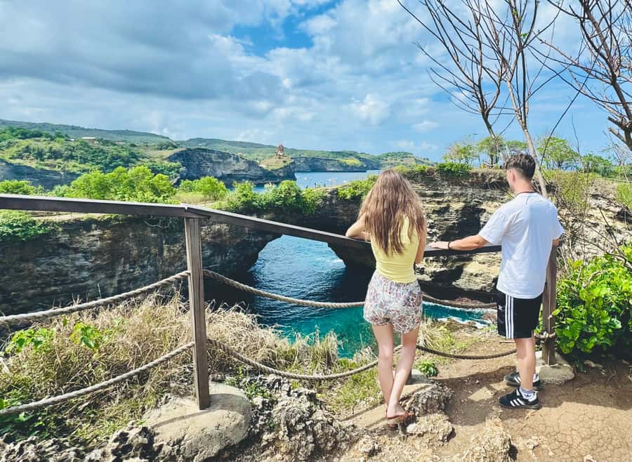 Bali: Nusa Penida 2-Day Trip with Accommodation & Meals - Roads, stairs, and the right sort of visitor