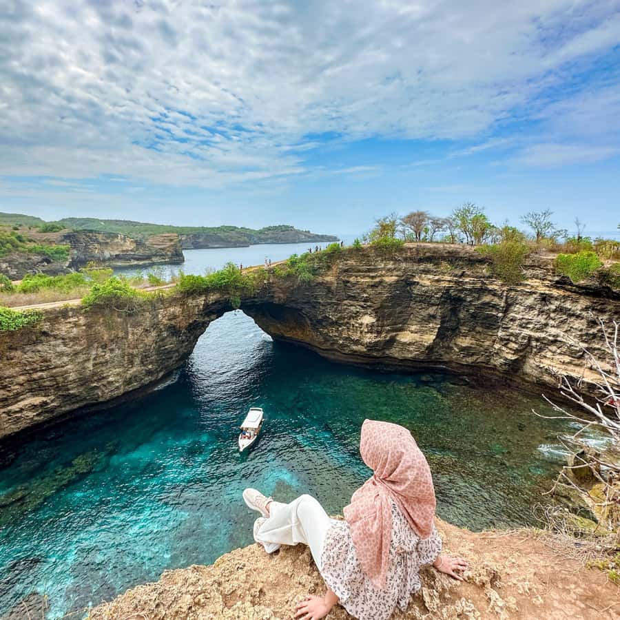 Bali/Nusa Penida: Highlight West FullDay Nature Tour & Lunch - Crystal Bay gives the day a slower finish