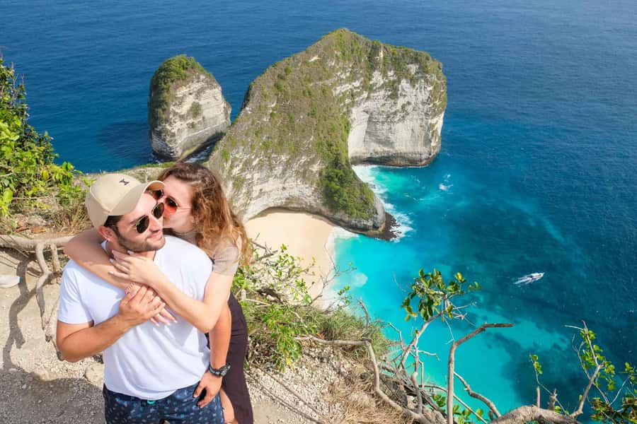 Bali: Nusa Penida Speedboat Trip with Snorkeling and Tour - The optional premium version