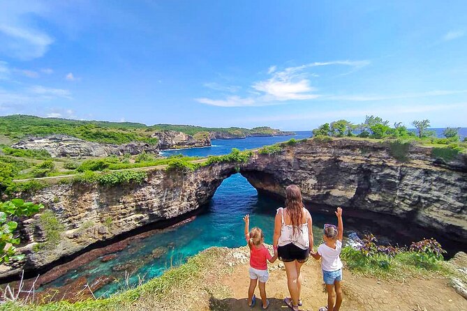 Bali-Nusa Penida. West Part. Private car. All-inclusive - The private car is useful, but group size matters