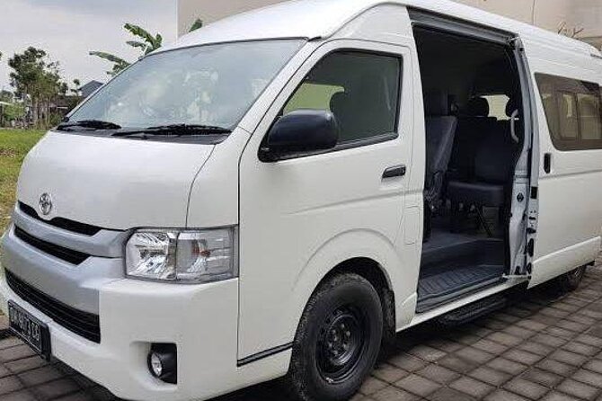 Bali Private Car Charter - Denpasar, Sanur, and airport connections