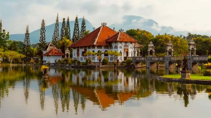 Bali: Private Tour to Lempuyang Temple, Tirta Gangga, and … - Lempuyang Temple and the famous Gate of Heaven