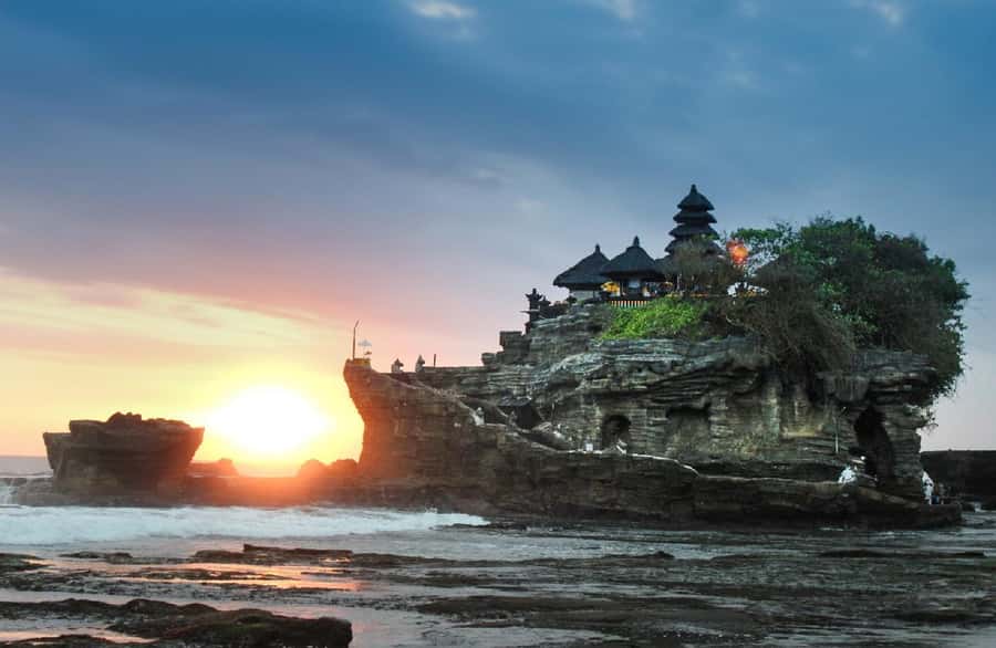 Bali: Private UNESCO World Heritage Sites Tour - Ulun Danu Beratan: Bali’s highland postcard