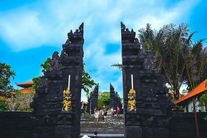 Bali Pura Taman Ayun Temple, Monkey Forest & Tanah Lot Excursion - Rice fields, a pavilion, and a taste of village life