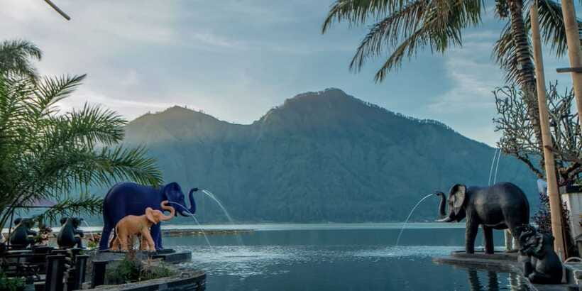 Bali: Rice Terrace & Volcano Tour with Penglipuran Village - Small details that improve the day