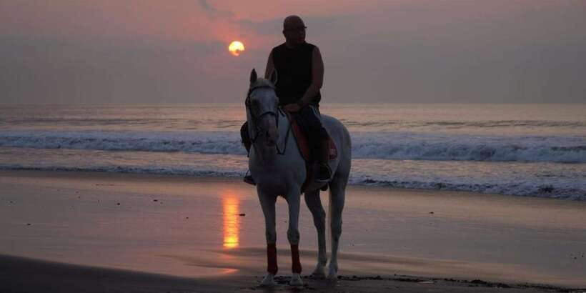 Bali: Romantic Seafood Dinner Jimbaran Beach Include Sunset - Key details before you book