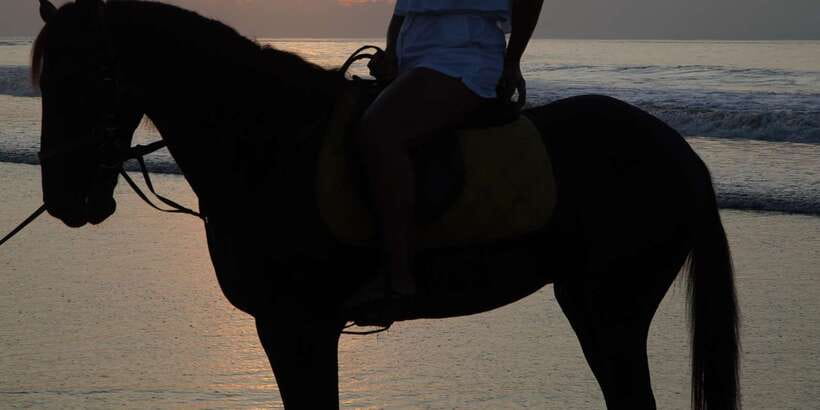 Bali: Romantic Seafood Dinner Jimbaran Beach Include Sunset - Why Jimbaran sunset dining works