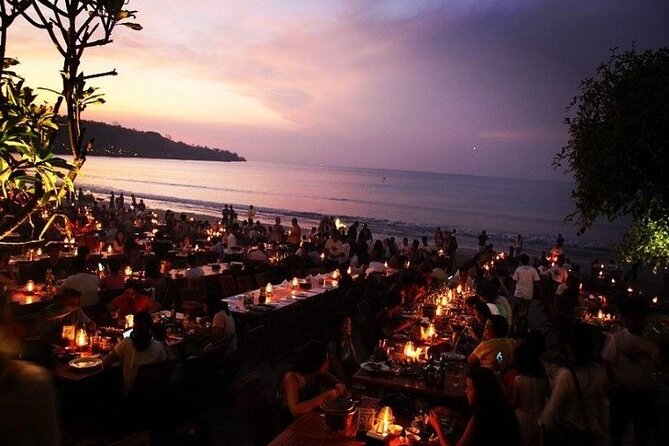 Bali Romantic Seafood Dinner under sunset jimbaran Beach - Who will enjoy this seafood dinner