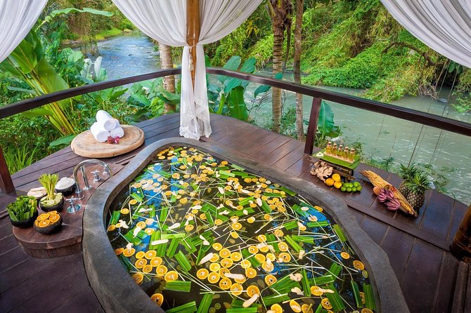 Bali's Spiritual Pillars - Uluwatu Temple Tour - Who will get the most from this outing