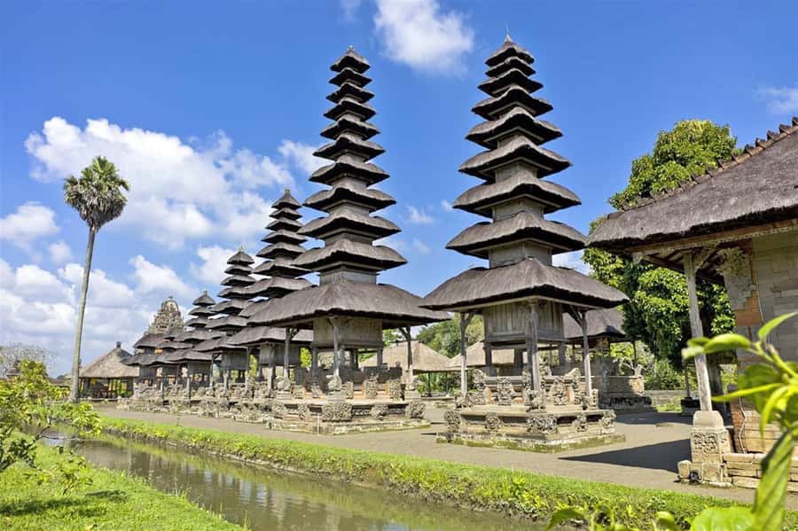 Bali: Sacred Temples and Sunset Private Tour - Tanah Lot and the sunset finale