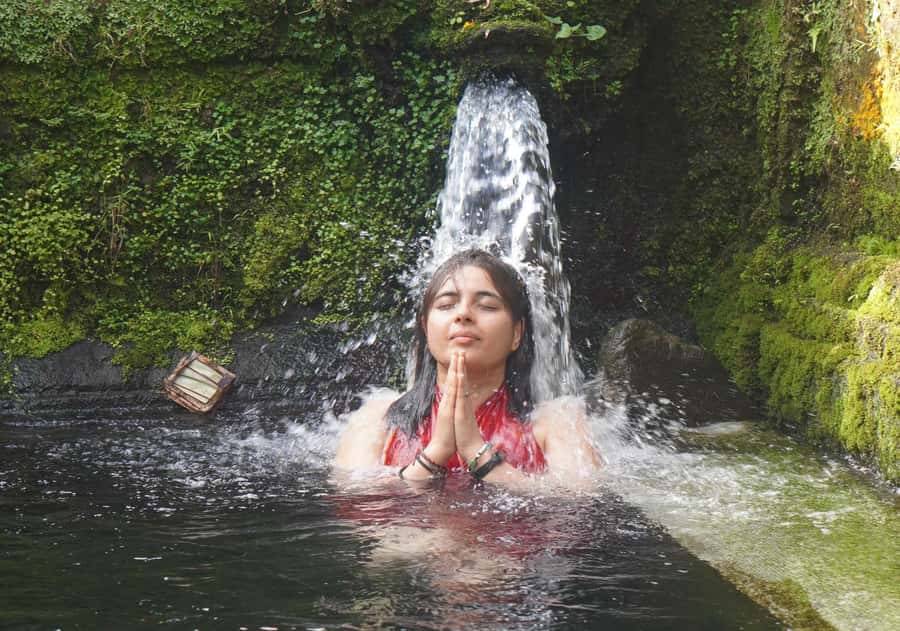 Bali: Sacred Water Temple Ritual and Balinese Healing Spa - The jacuzzi and tea are more than filler