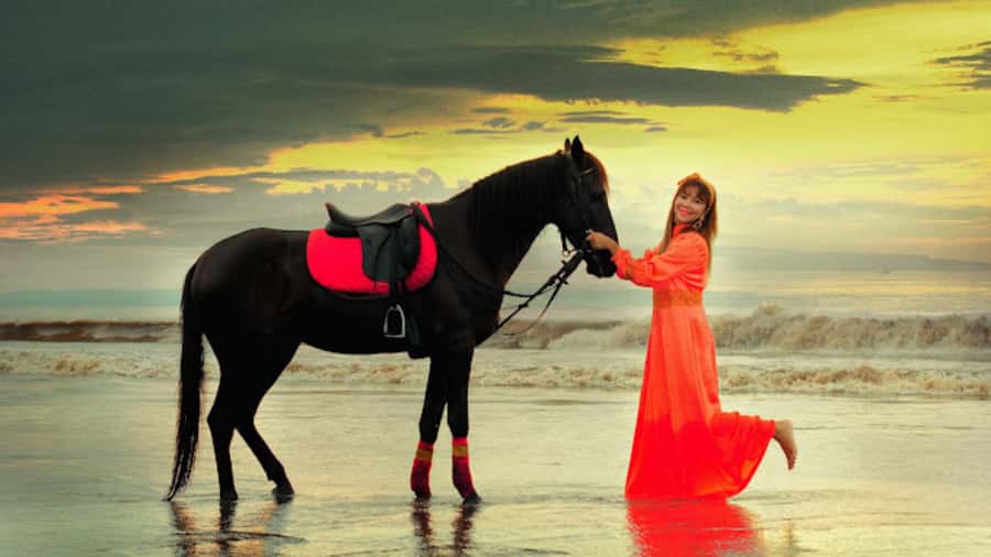 Bali: Sanur Horse Riding for Beginner Experience - Choosing a helmet or cowboy hat