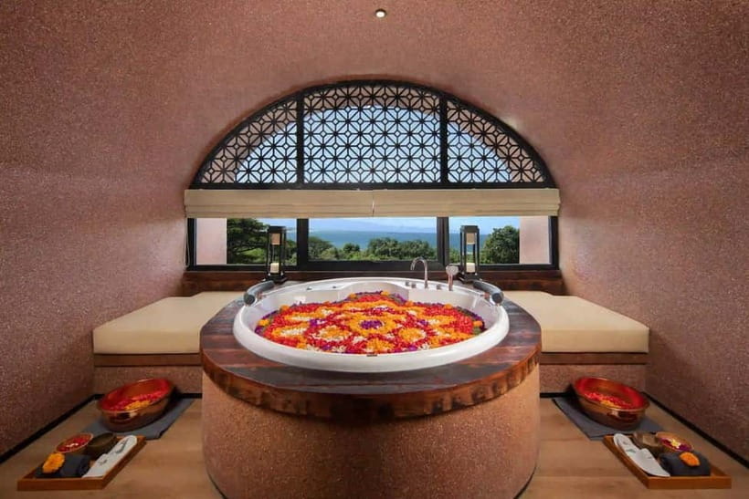 Bali/Sanur: Spa and Bath Experiences at Svaha Spa Sanur - Hot stones for a slower, warmer session